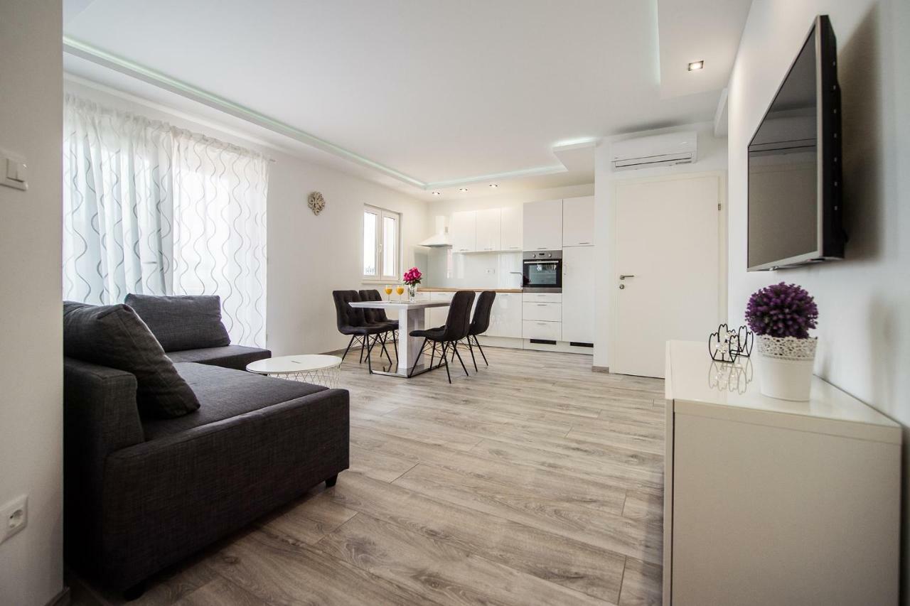 Solin Apartments Praetorium Buitenkant foto